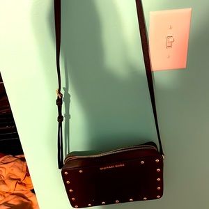Micheal kors crossbody